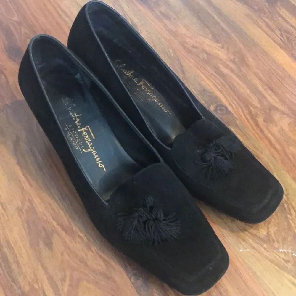 Salvador Ferragamo black suede closed toe tassel pumps 8.5￼ B